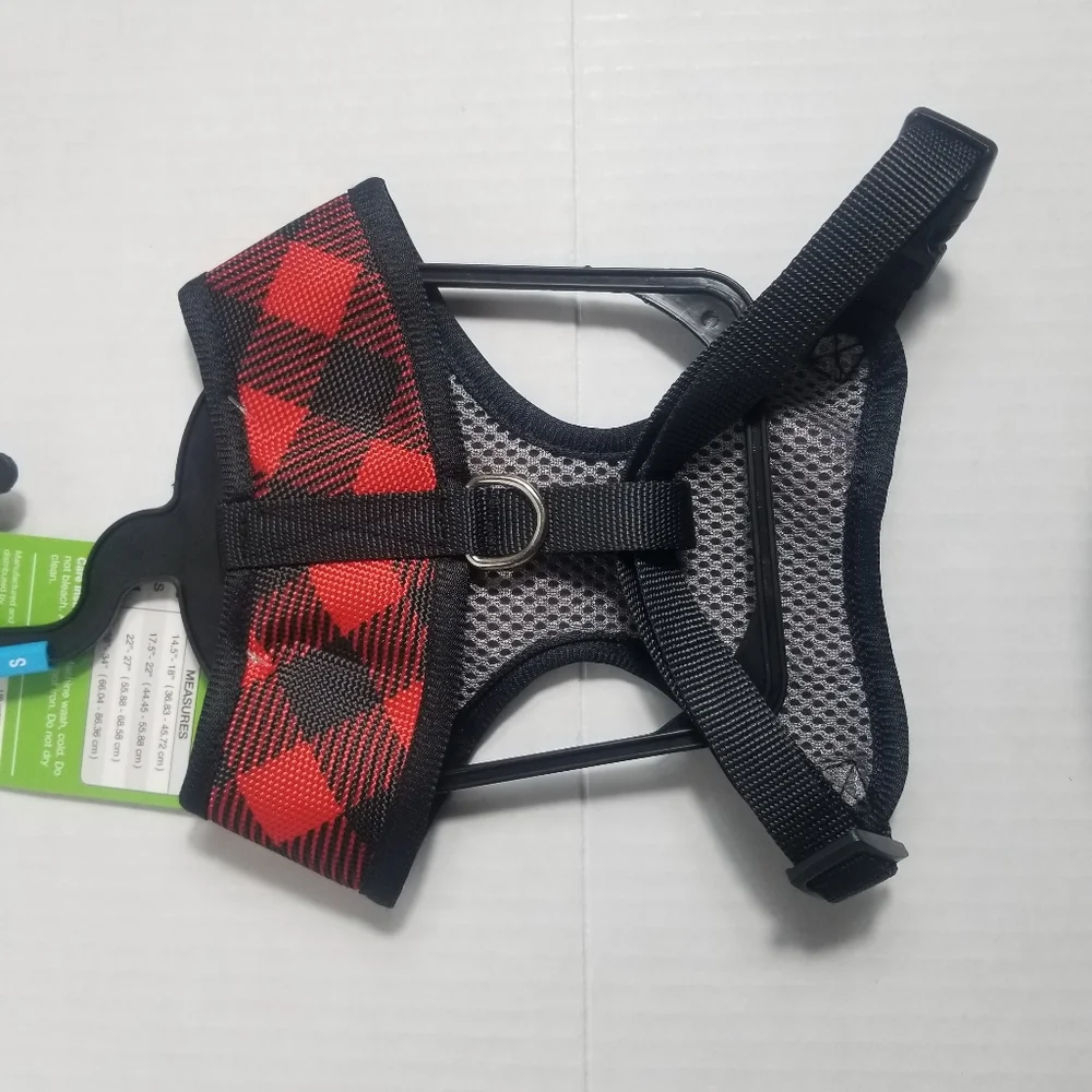 NWT UNIQUE PETZ RED AND BLACK PLAID DOG HARNESS SIZE SMALL